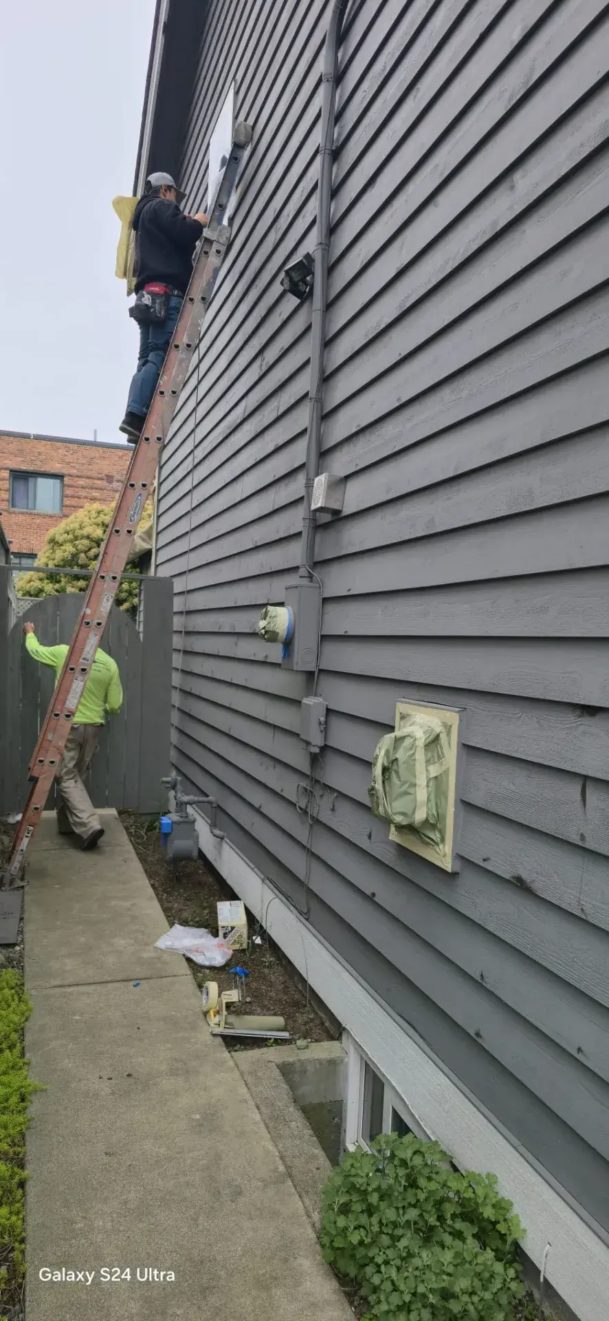 Top-Quality Deck Staining in Redmond, WA